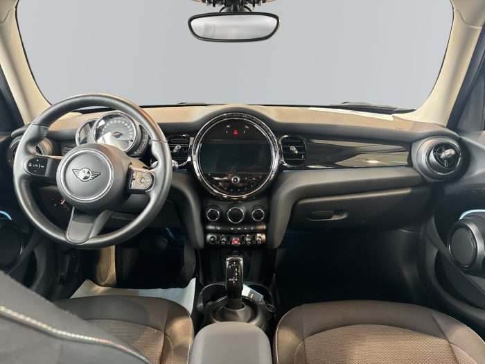 MINI Hatch 5 usi, COOPER, 2022, 51604 km
