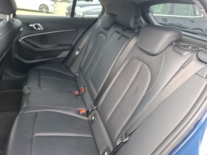 BMW Seria 1, 118I, 2022, 61204 km
