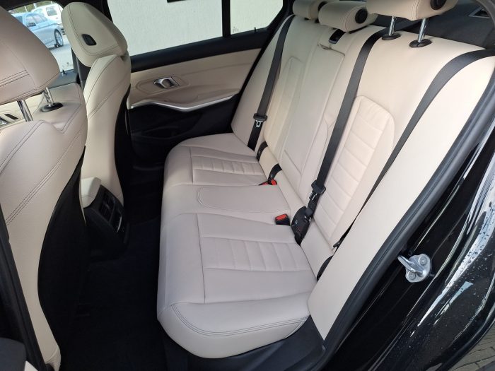 BMW Seria 3, 330E XDRIVE, 2023, 33176 km