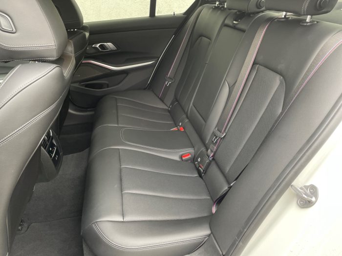 BMW Seria 3, 330I XDRIVE, 2025, 4741 km