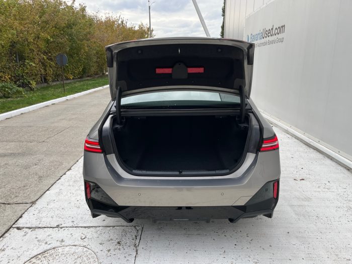 BMW Seria 5, 520D, 2024, 15805 km