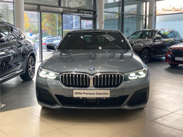 BMW Seria 5, 530E XDRIVE TOURING, 2022, 81200 km
