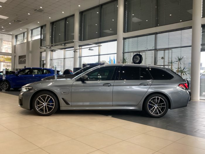 BMW Seria 5, 530E XDRIVE TOURING, 2022, 81200 km