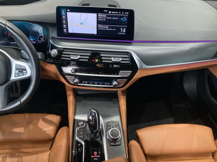 BMW Seria 5, 530E XDRIVE TOURING, 2022, 81200 km