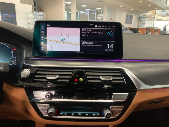 BMW Seria 5, 530E XDRIVE TOURING, 2022, 81200 km