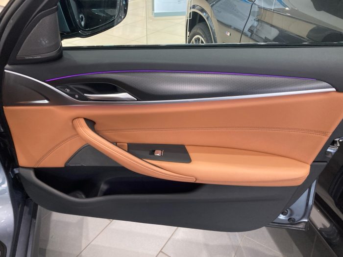 BMW Seria 5, 530E XDRIVE TOURING, 2022, 81200 km