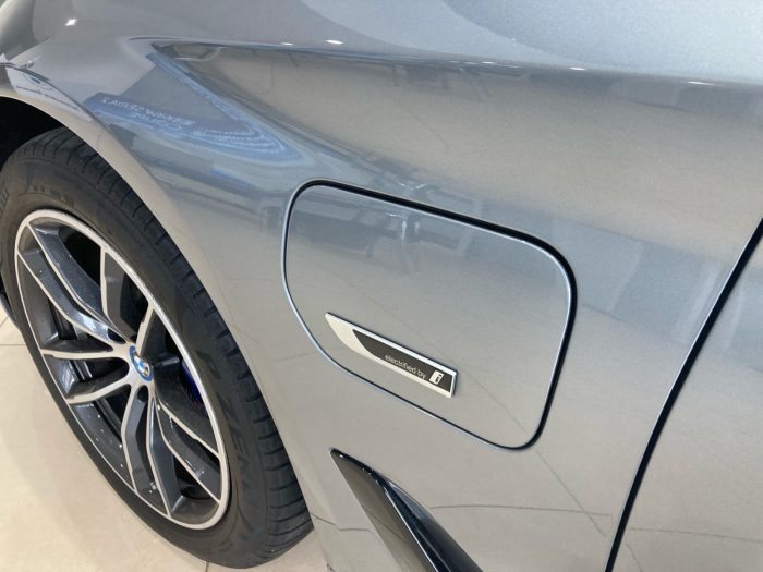 BMW Seria 5, 530E XDRIVE TOURING, 2022, 81200 km
