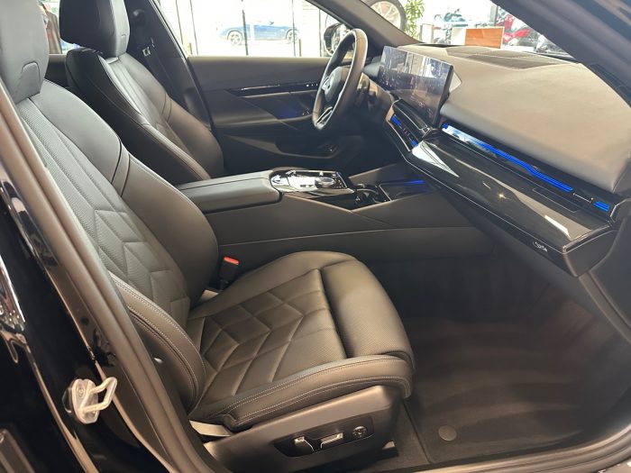 BMW Seria 5, 540D XDRIVE, 2024, 27600 km