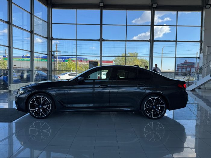 BMW Seria 5, 545E XDRIVE, 2022, 97000 km