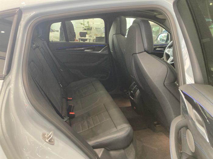 BMW X4, X4 M40D, 2024, 5700 km