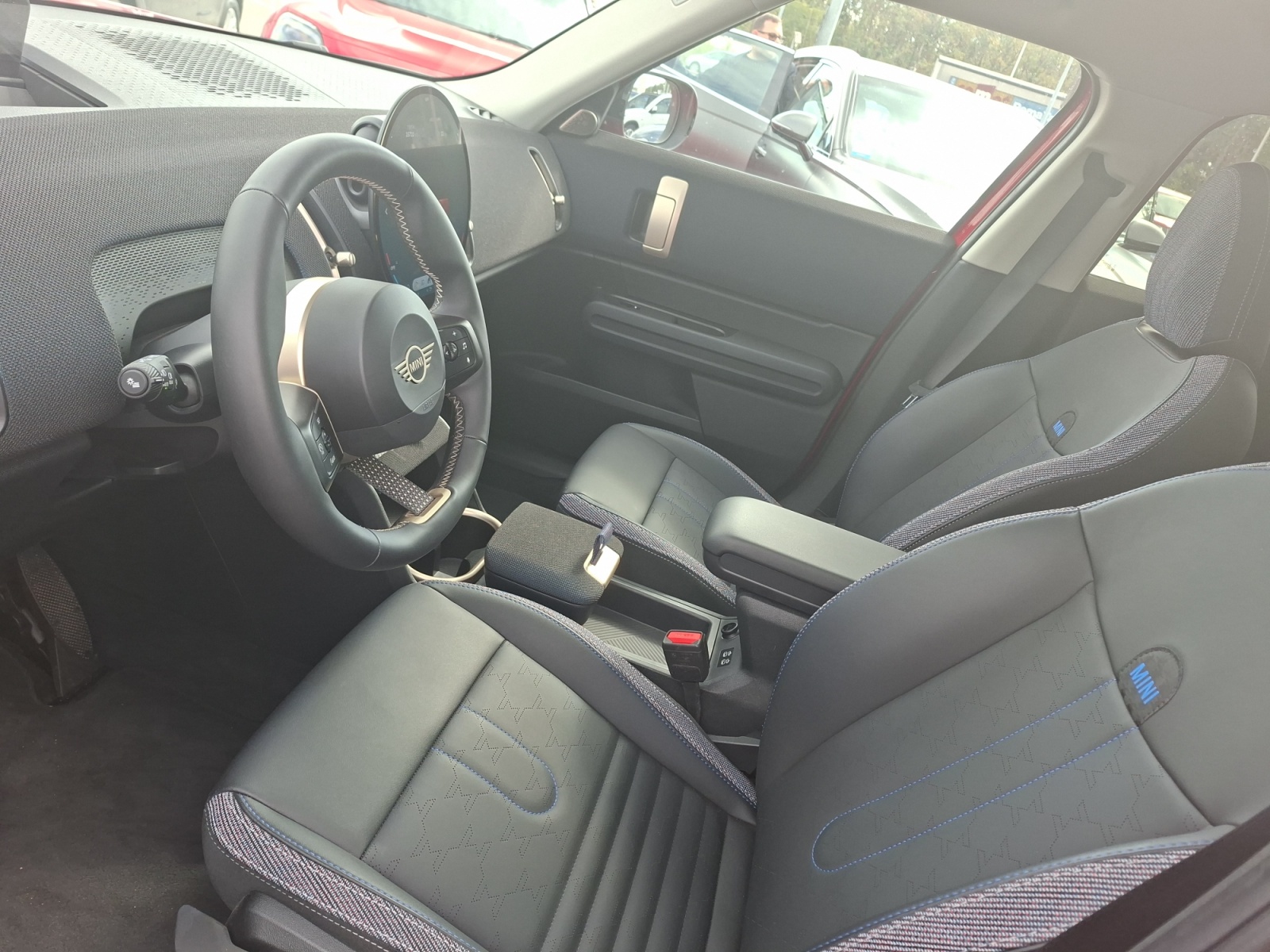 MINI_Countryman_COOPER-COUNTRYMAN_2024_mild-hybrid-petrol_15719_km_156_CP_06 MINI Countryman, COOPER COUNTRYMAN, 2024, 15719 km