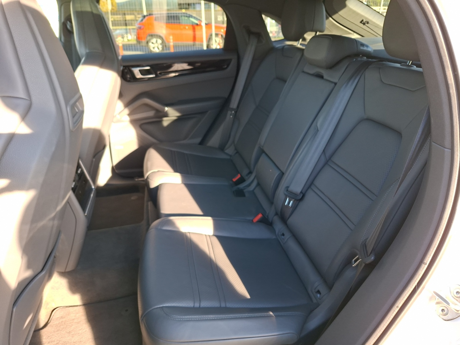 PORSCHE_Cayenne_CAYENNE_2020_benzina_84480_km_340_CP_13 PORSCHE Cayenne, , 2020, 84480 km