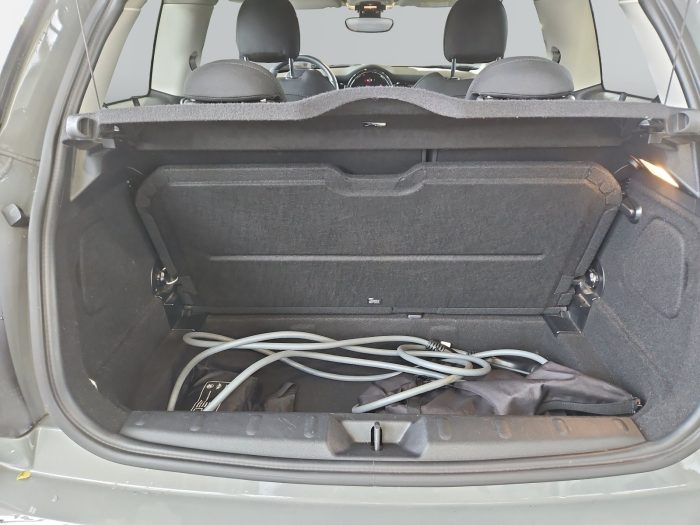 MINI Hatch 3 usi, COOPER SE, 2022, 33739 km