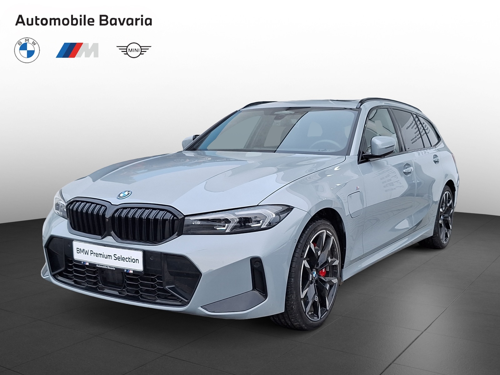 BMW Seria 3, 330E XDRIVE TOURING, 2024, 6016 km