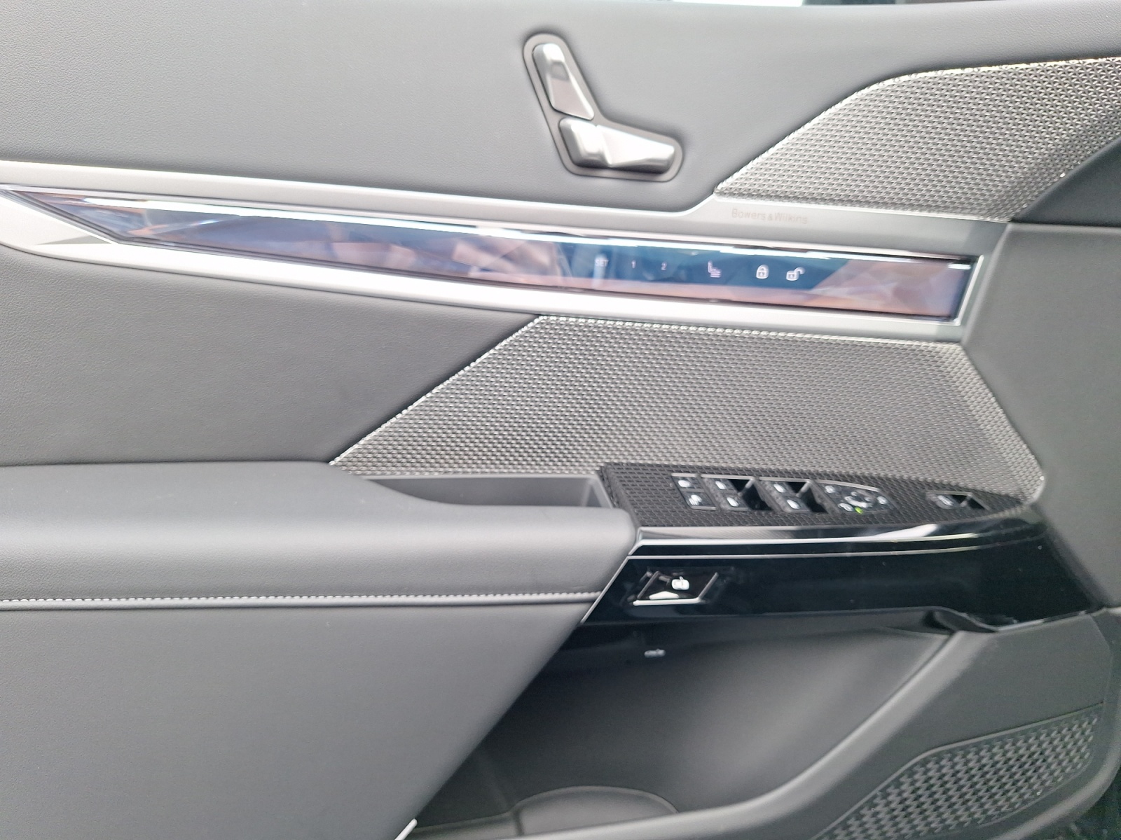 BMW_Seria-7_740D-XDRIVE_2024_mild-hybrid-diesel_25500_km_286_CP_06 BMW Seria 7, 740D XDRIVE, 2024, 25500 km