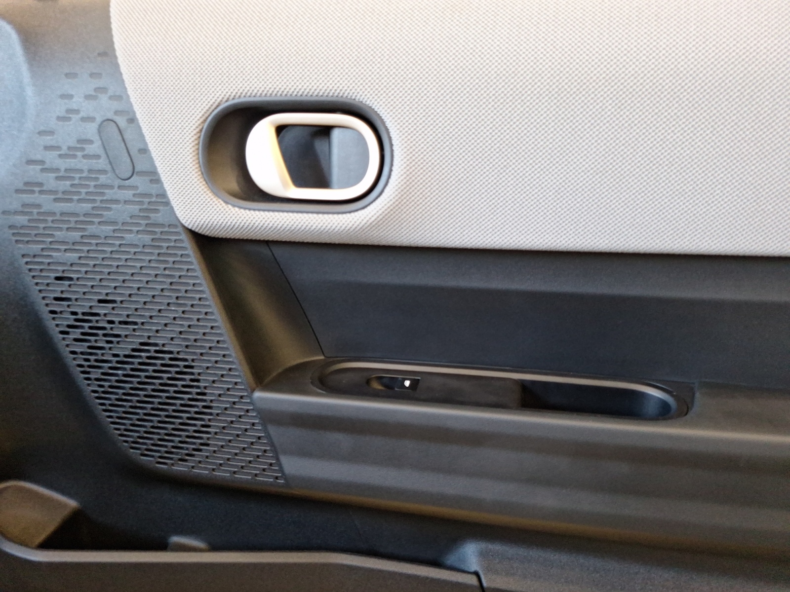 MINI_Cooper-C-Covertible_COOPER-C-CONVERTIBLE_2025_benzina_8100_km_163_CP_12 MINI Cooper C Covertible, COOPER C CONVERTIBLE, 2025, 8100 km