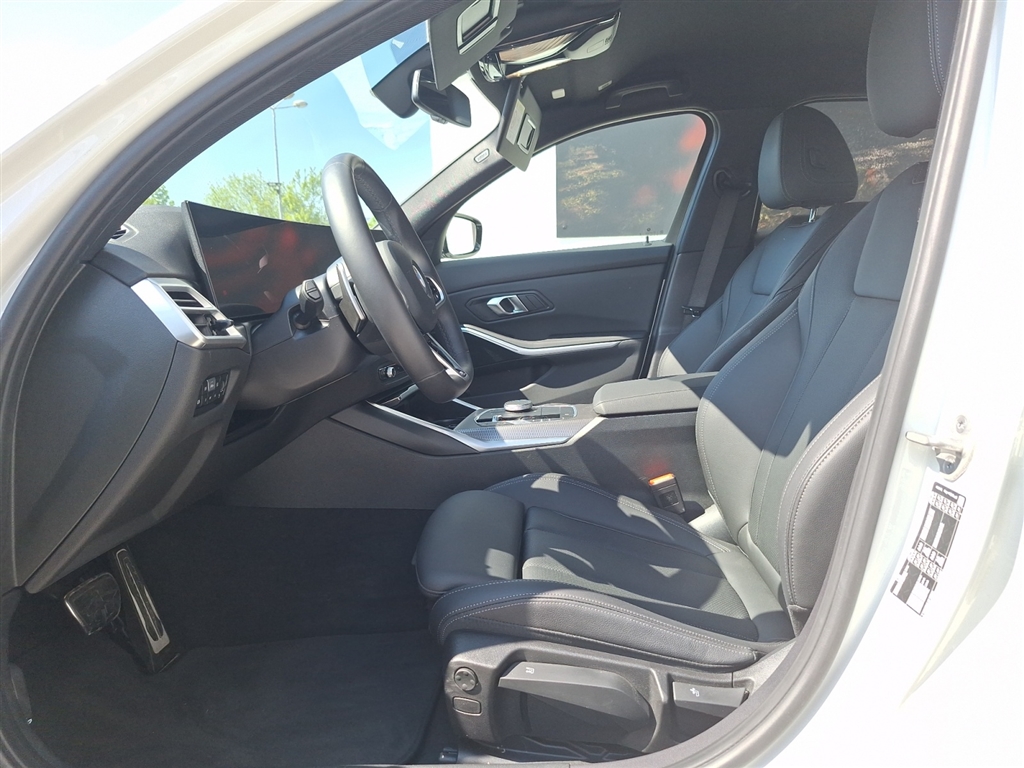 320I