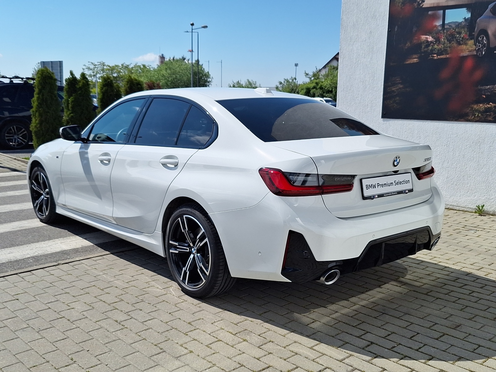 320I