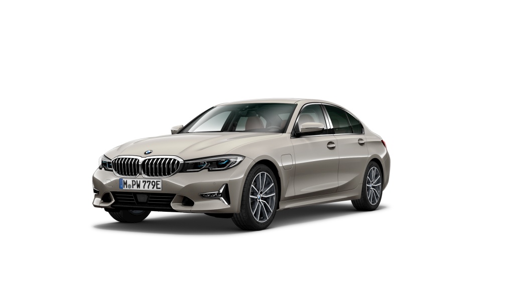330E XDRIVE