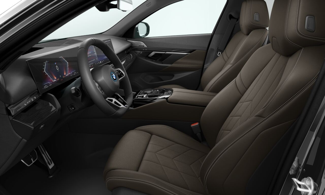 BMW 550e 2024 — imagine 4