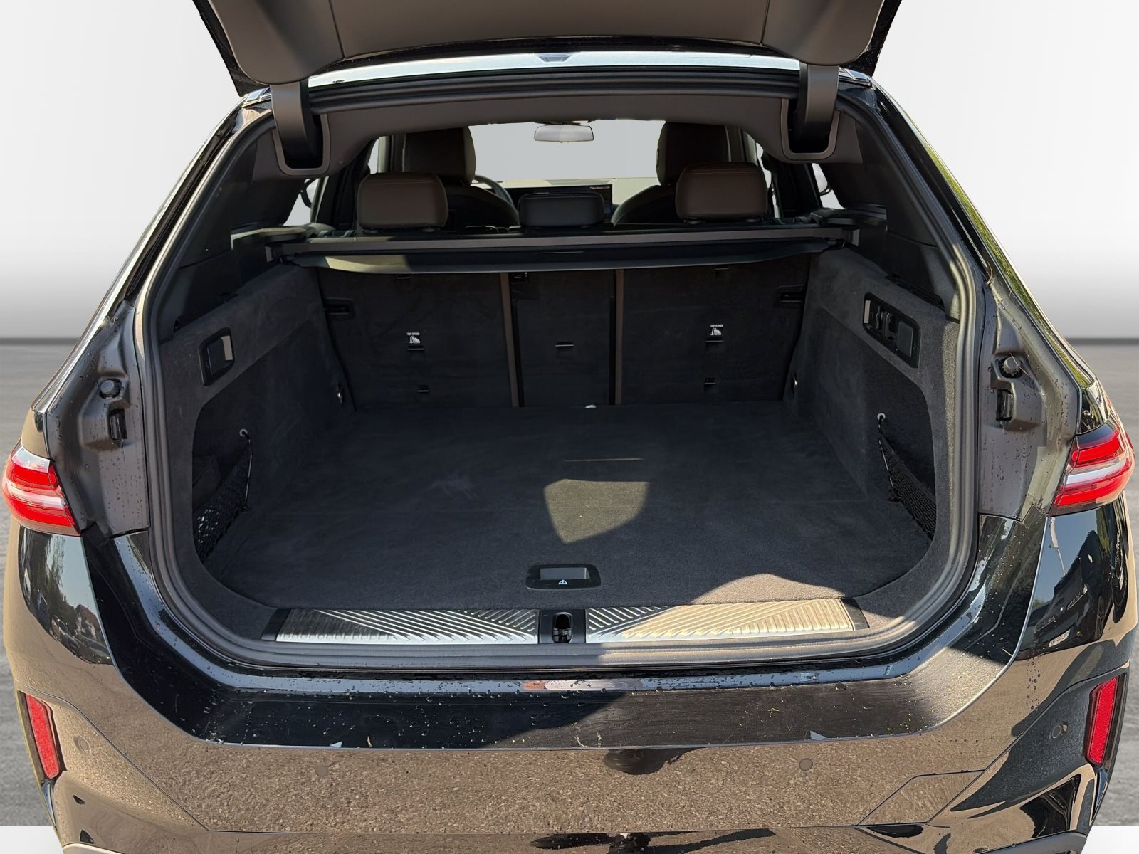 BMW Unknown Model 2025 — imagine 16