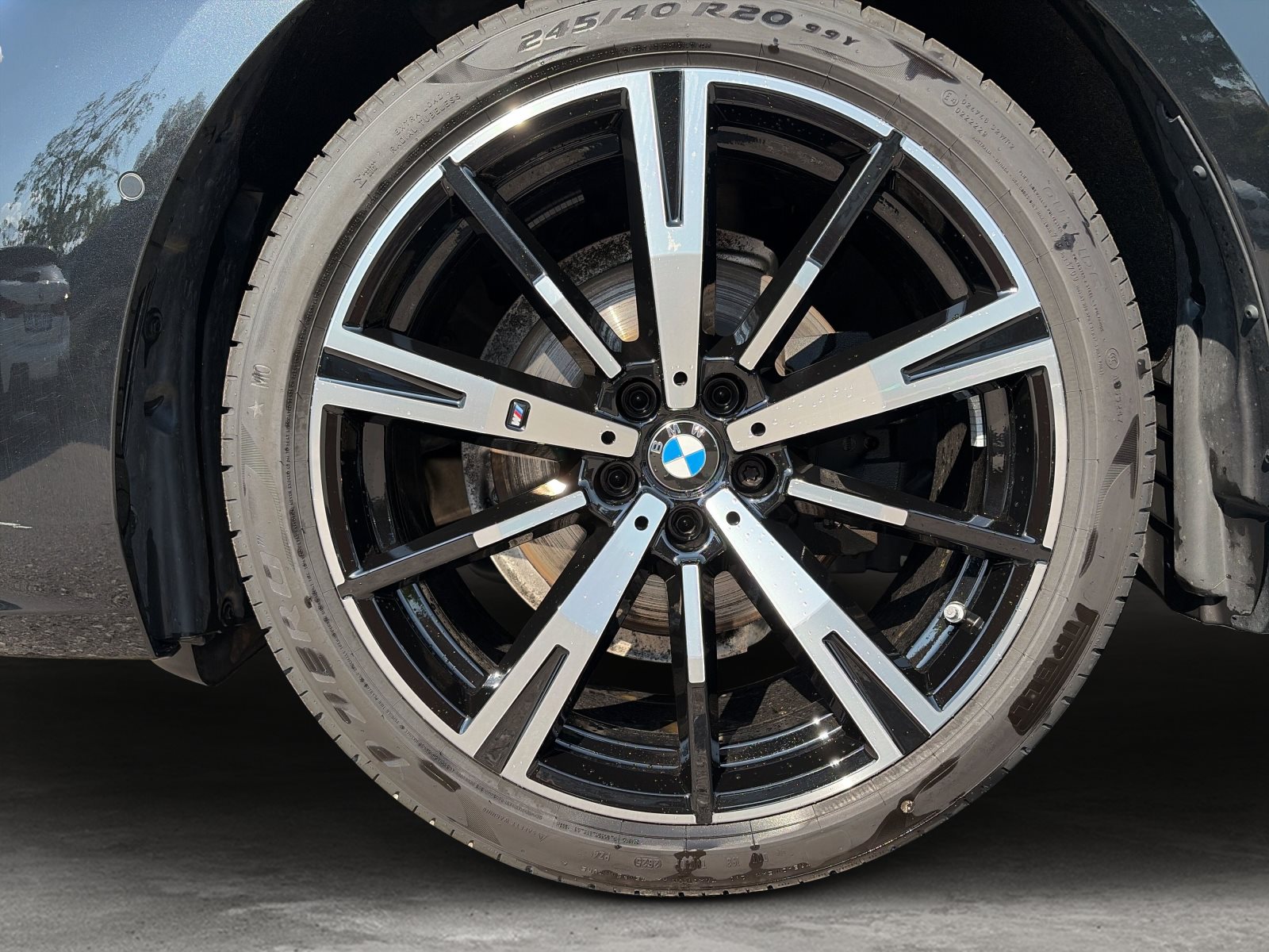 BMW Unknown Model 2025 — imagine 17
