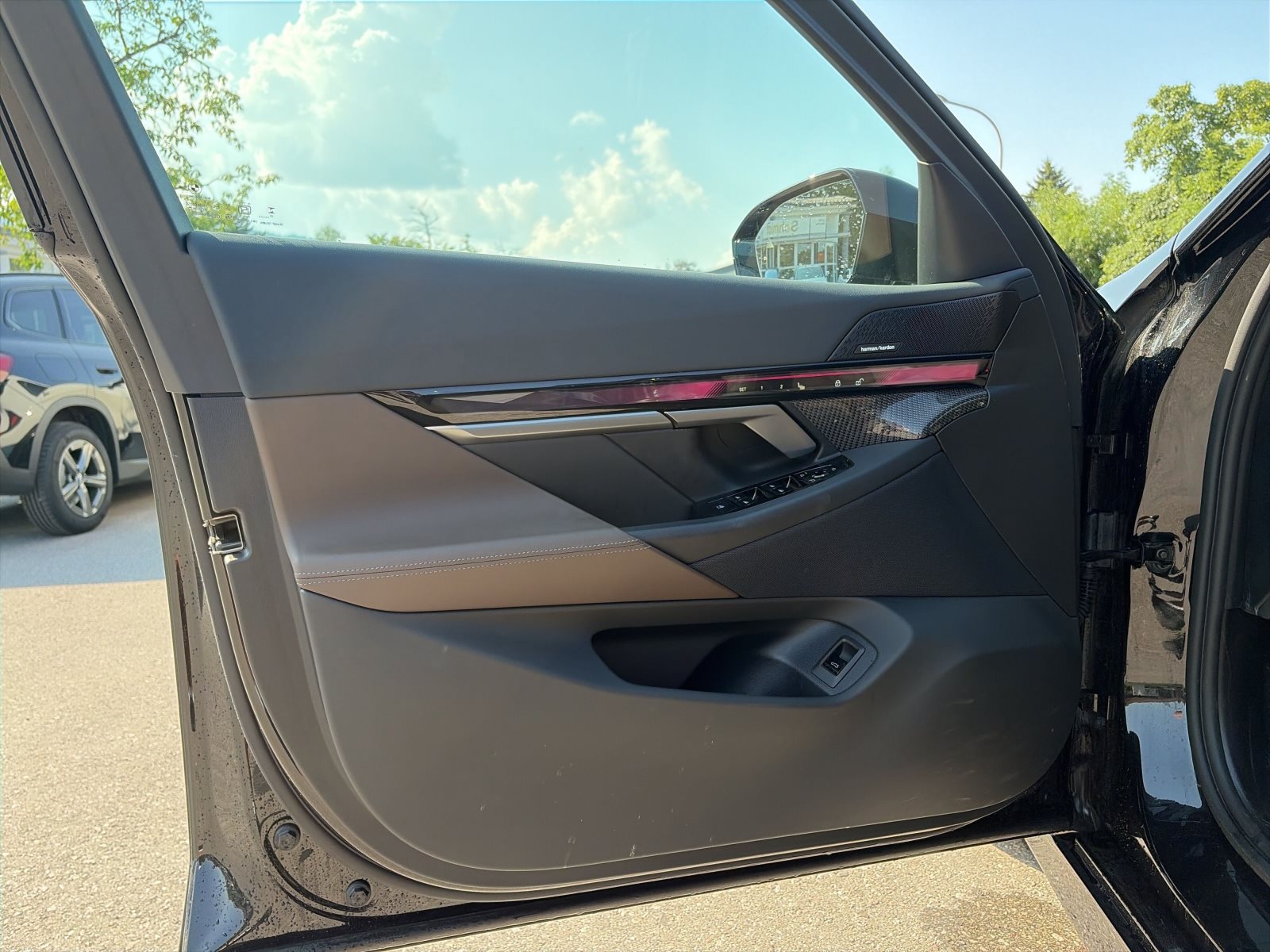 BMW Unknown Model 2025 — imagine 18