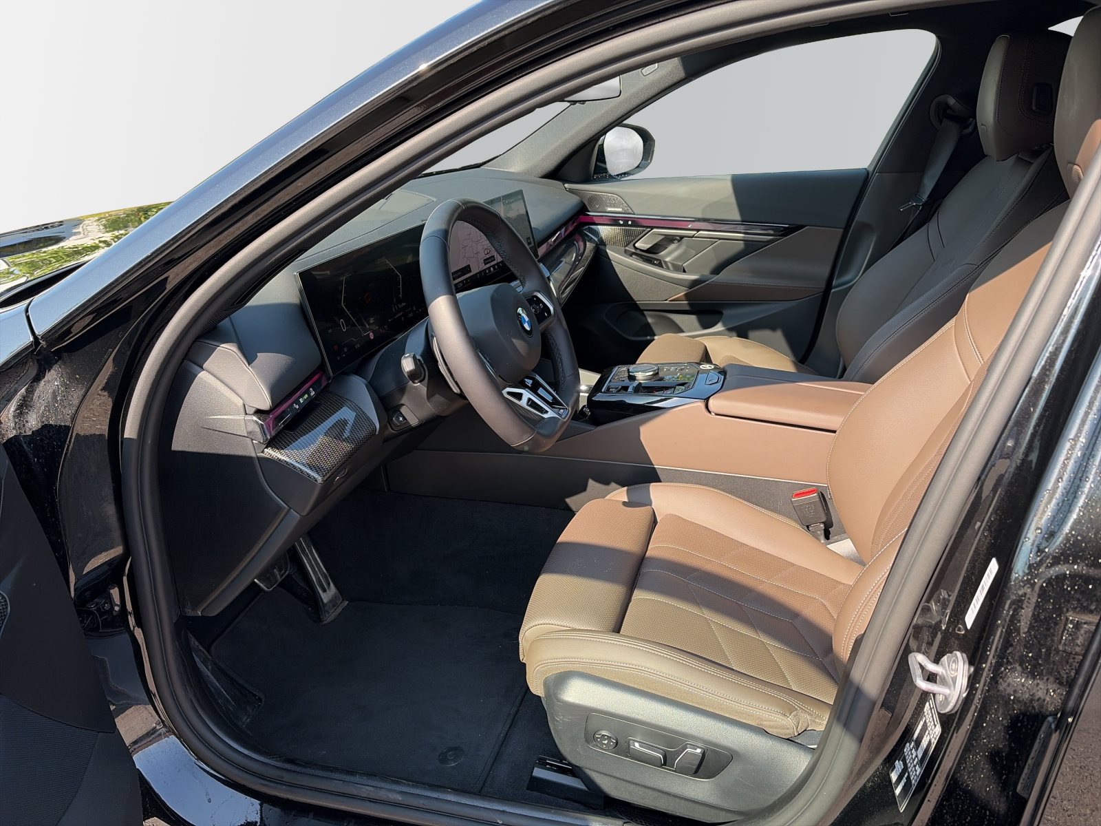 BMW Unknown Model 2025 — imagine 8
