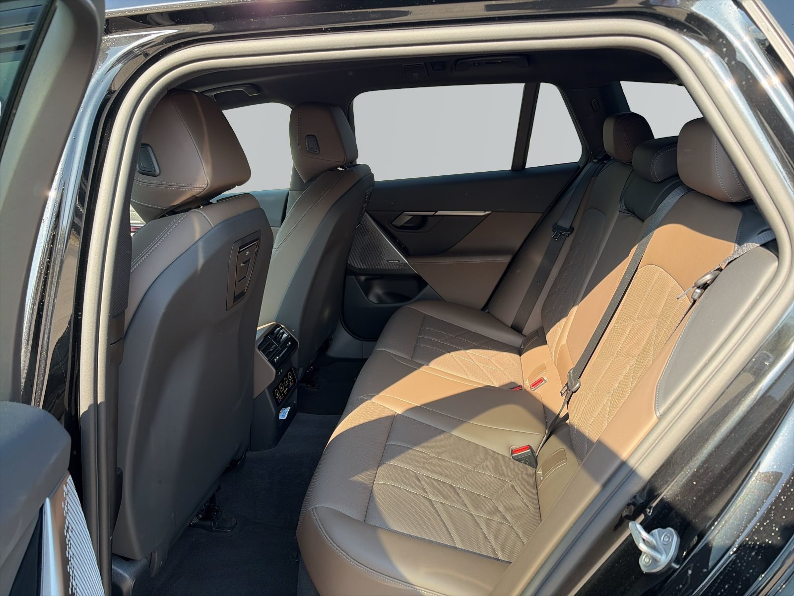 BMW Unknown Model 2025 — imagine 9