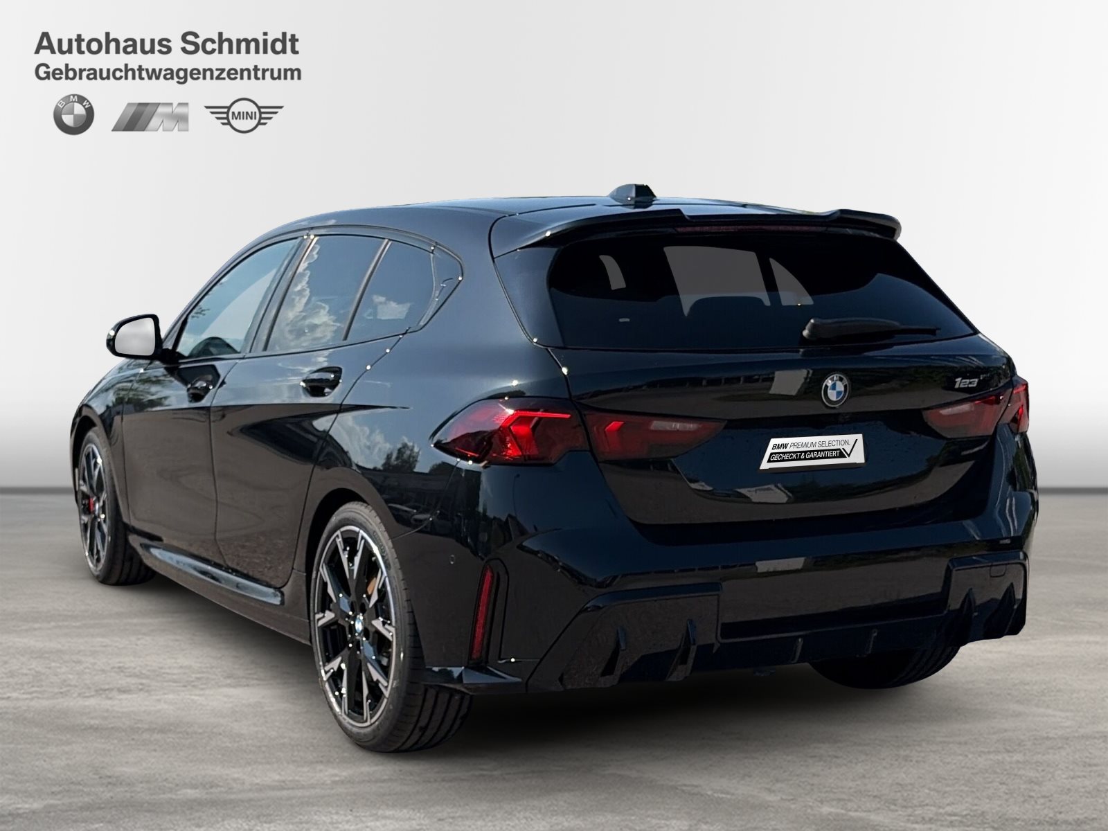 BMW 1 Series 2025 — imagine 3