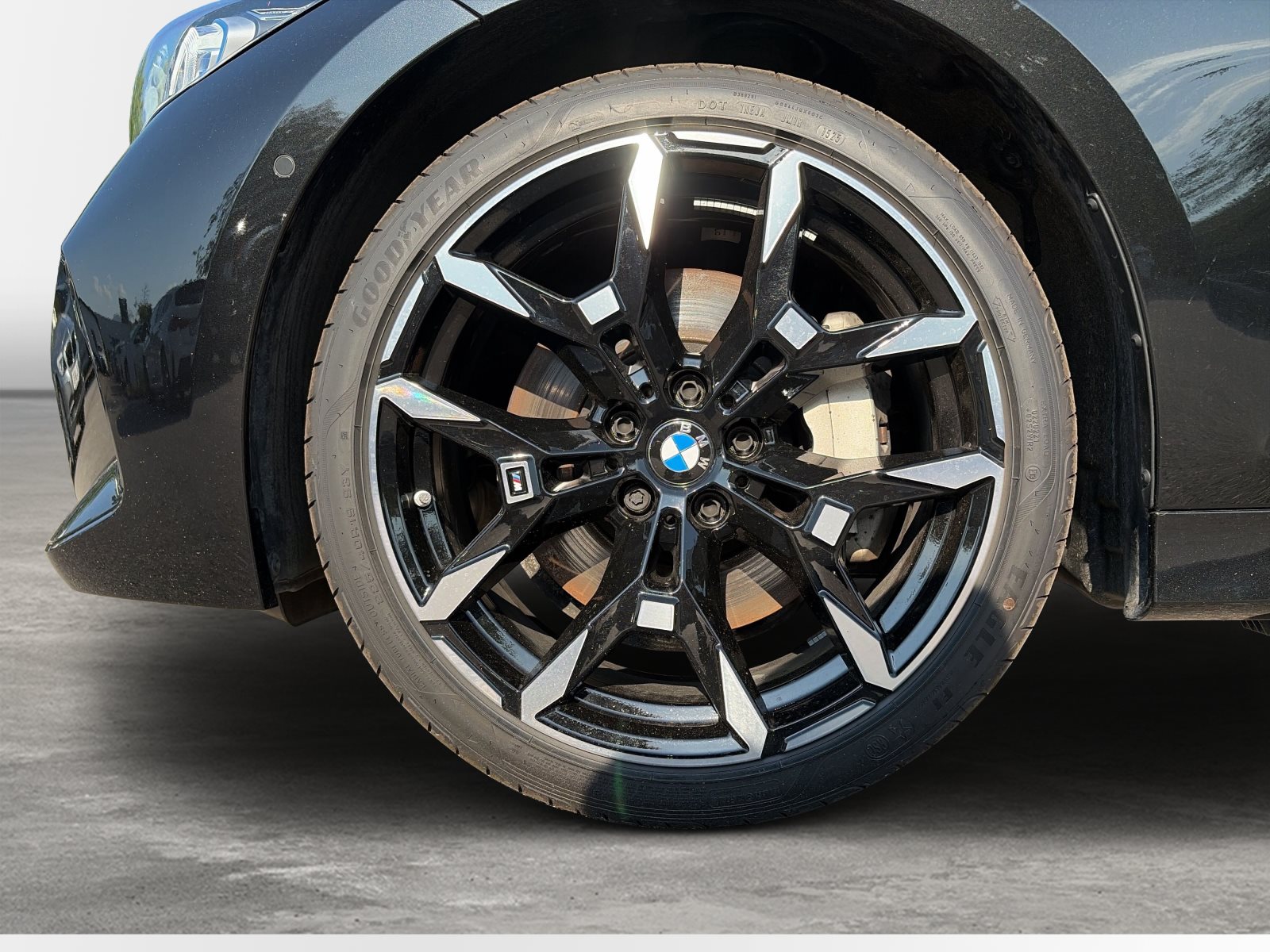 BMW 330i 2025 — imagine 17