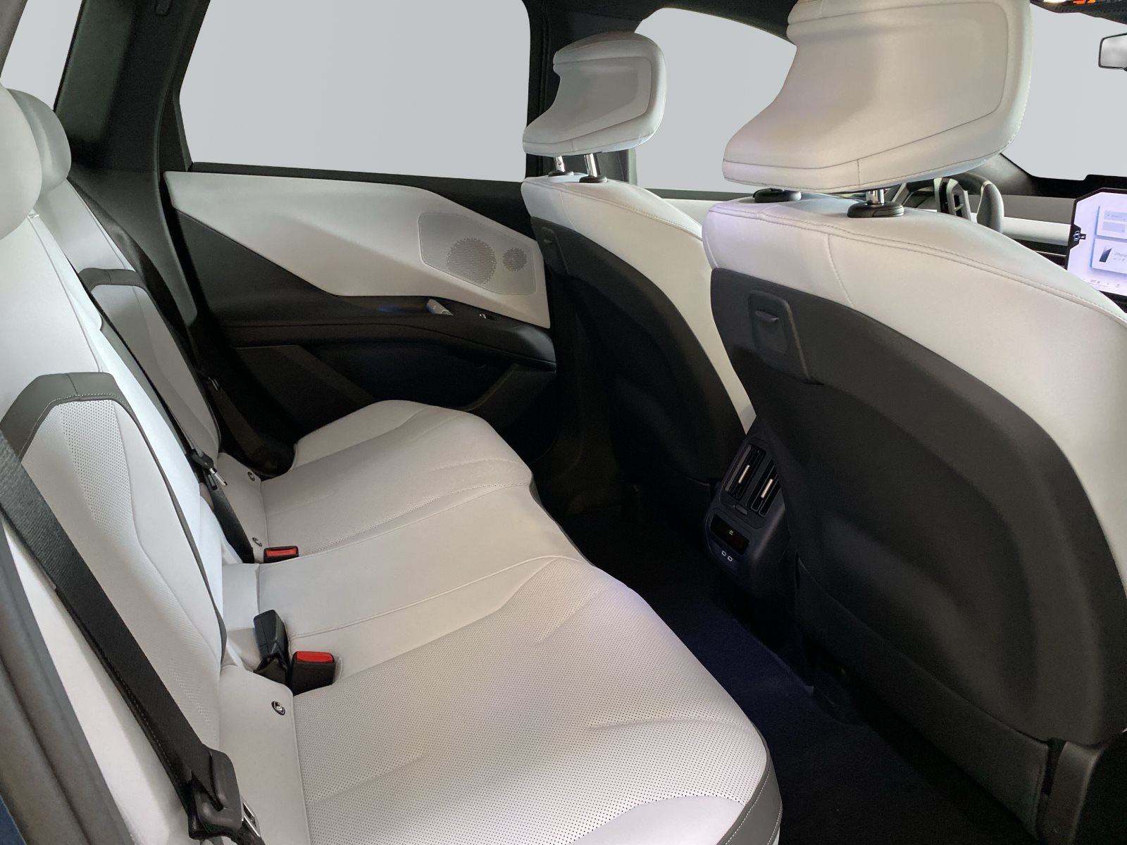 BMW iX3 2026 — imagine 10