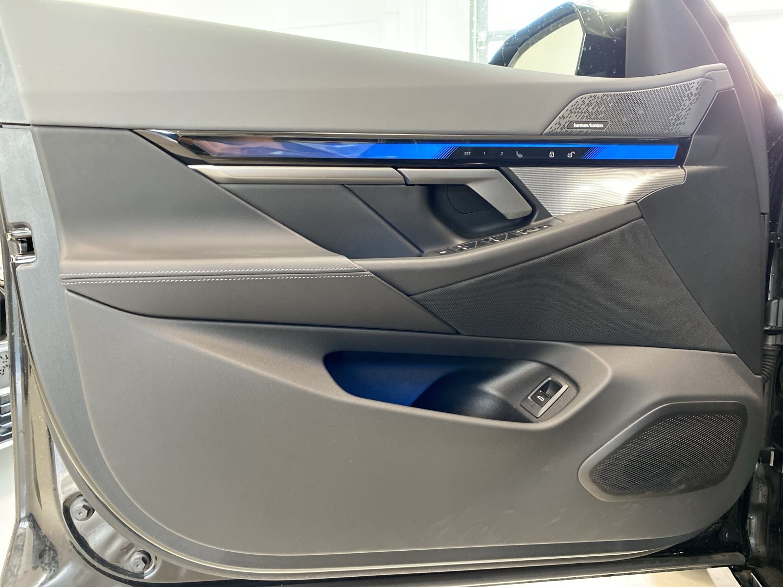 BMW i5 2025 — imagine 15