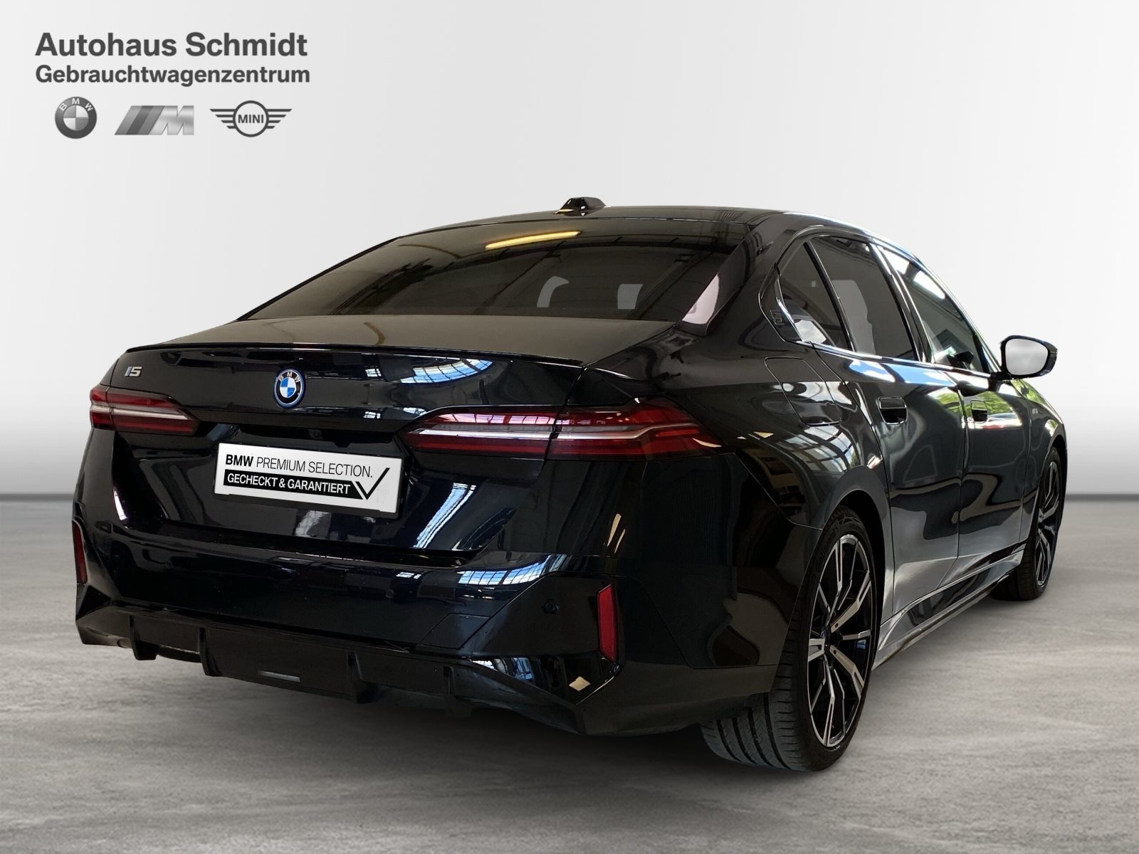 BMW i5 2025 — imagine 2