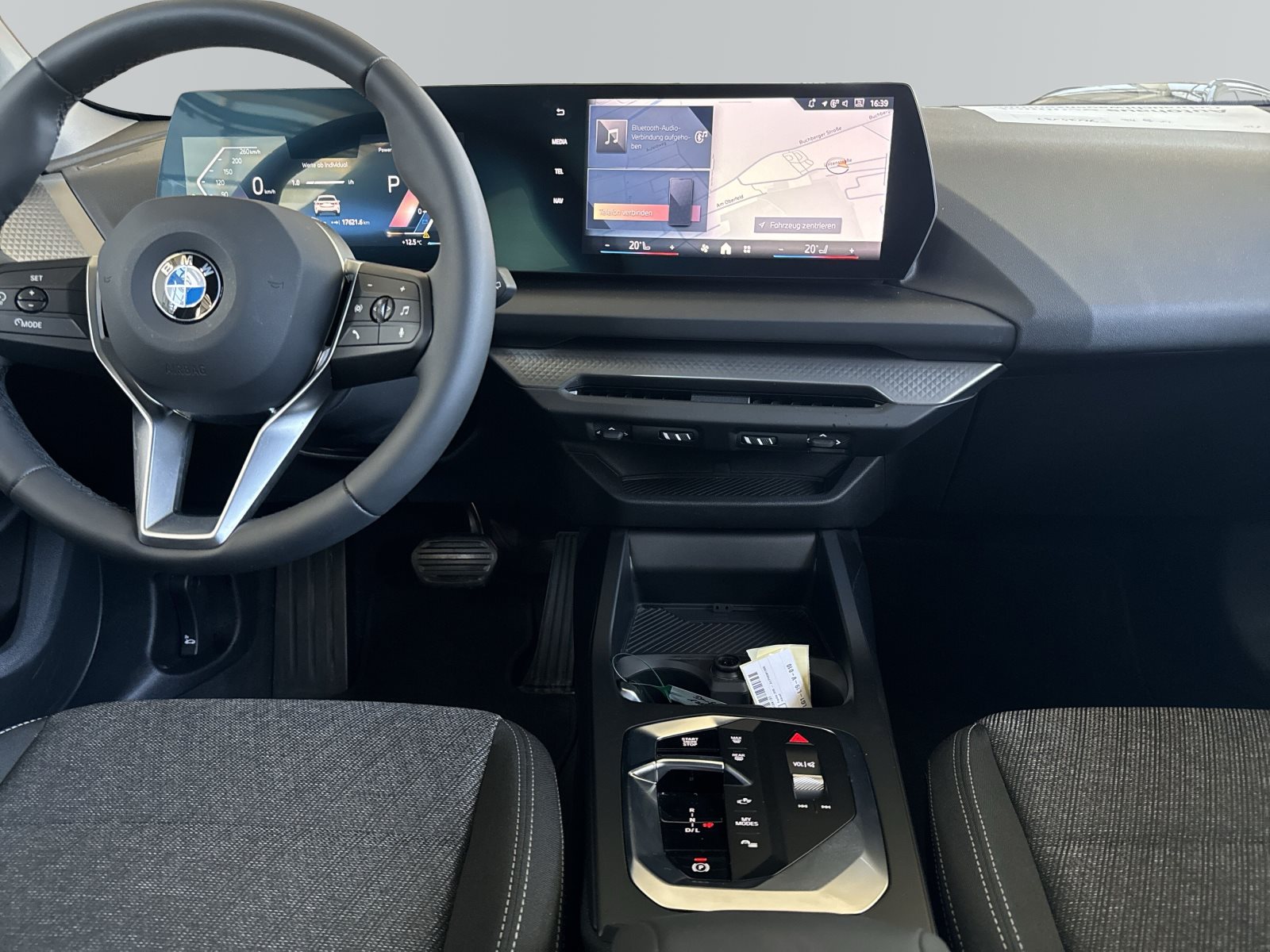 BMW 1 Series 2025 — imagine 13