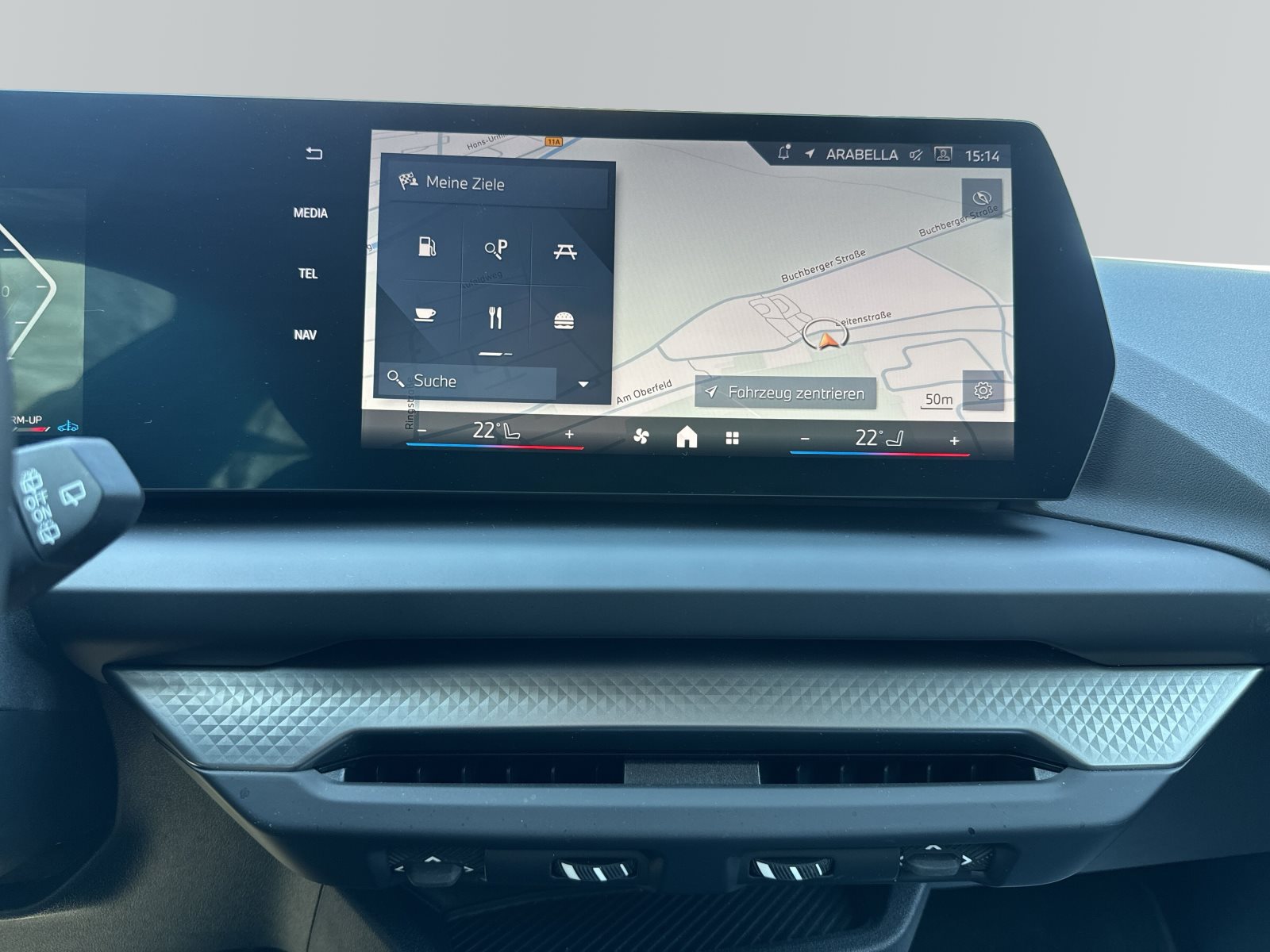 BMW 1 Series 2025 — imagine 14