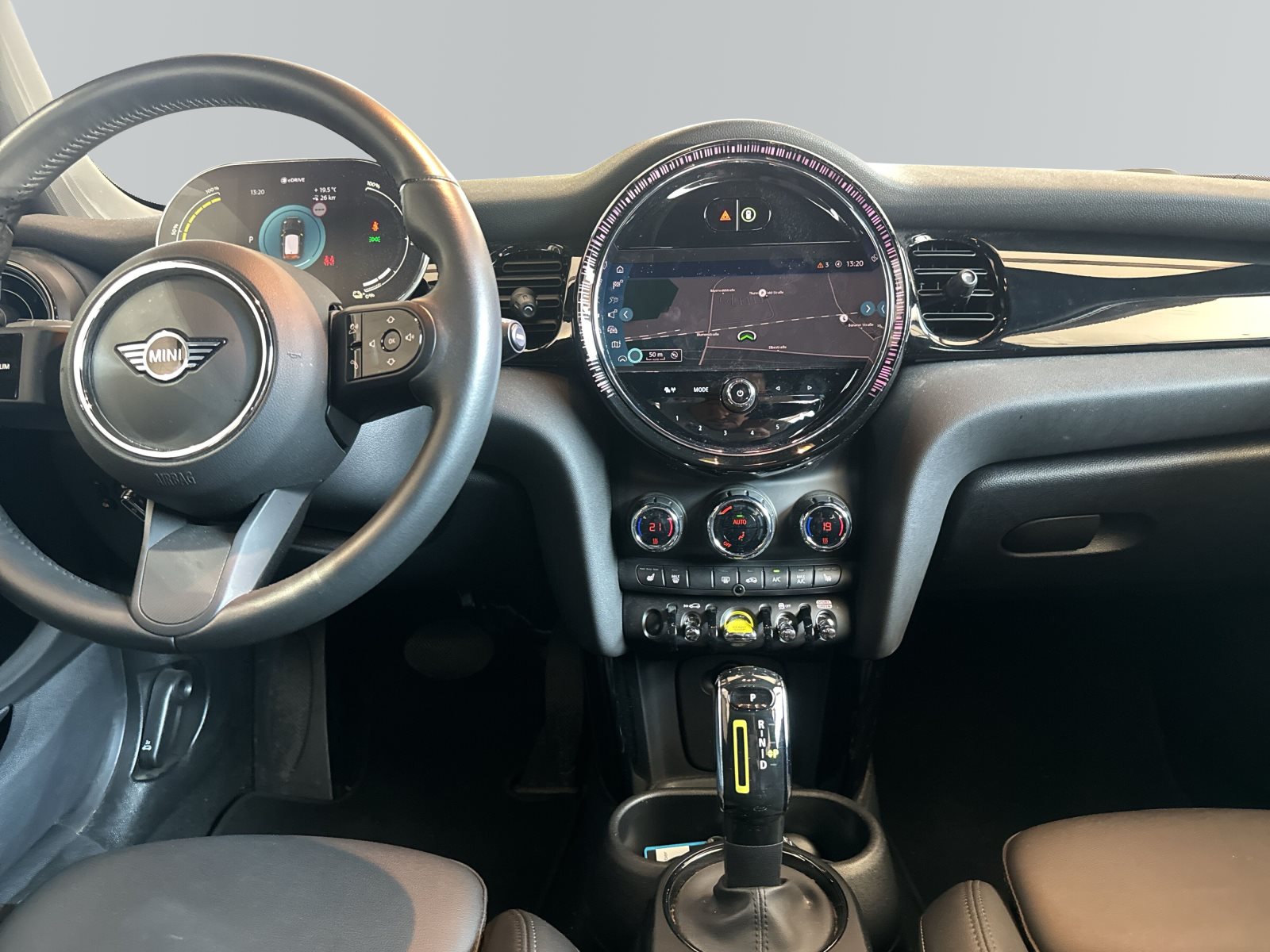 MINI Cooper SE 2023 — imagine 13