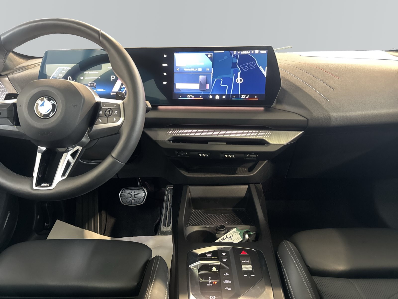 BMW 1 Series 2025 — imagine 13