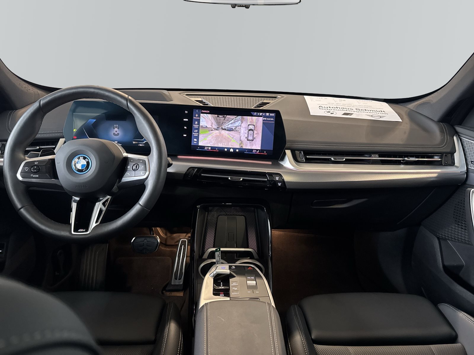 BMW iX1 2025 — imagine 12