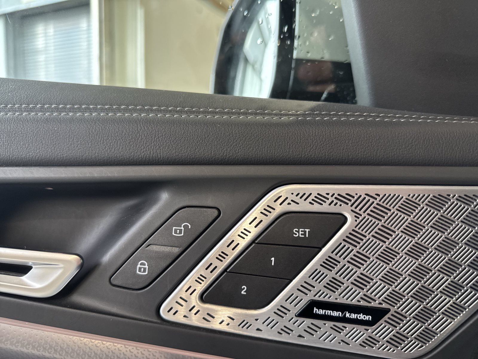 BMW iX1 2025 — imagine 19