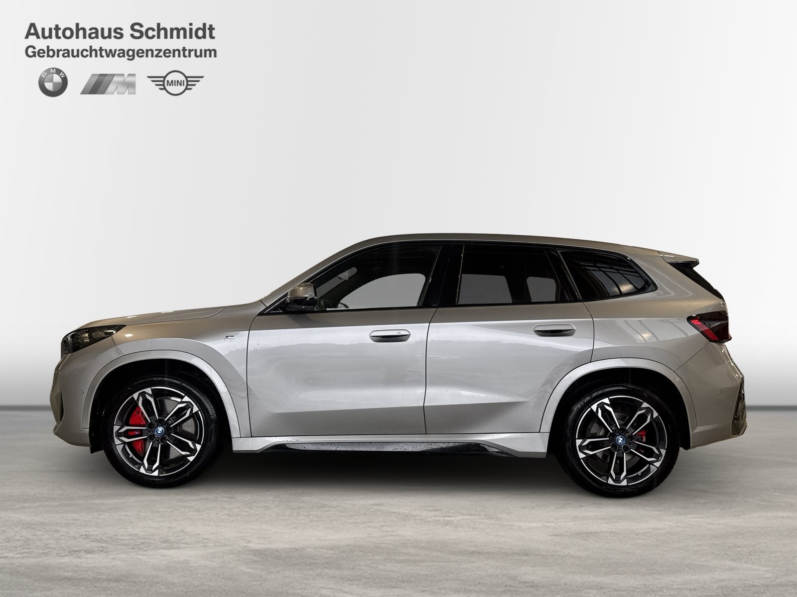 BMW iX1 2025 — imagine 2