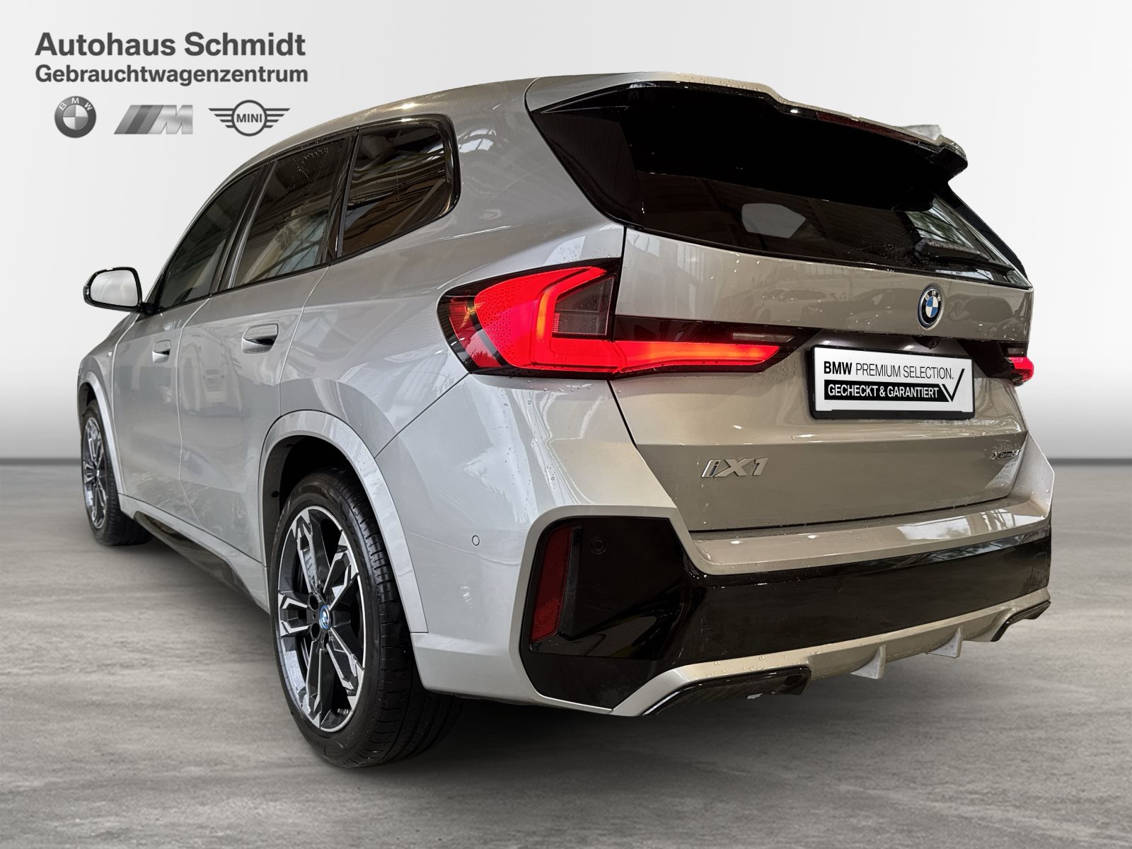 BMW iX1 2025 — imagine 3