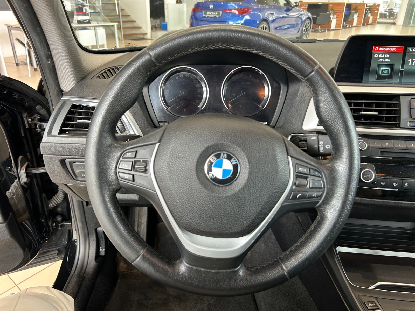 118I