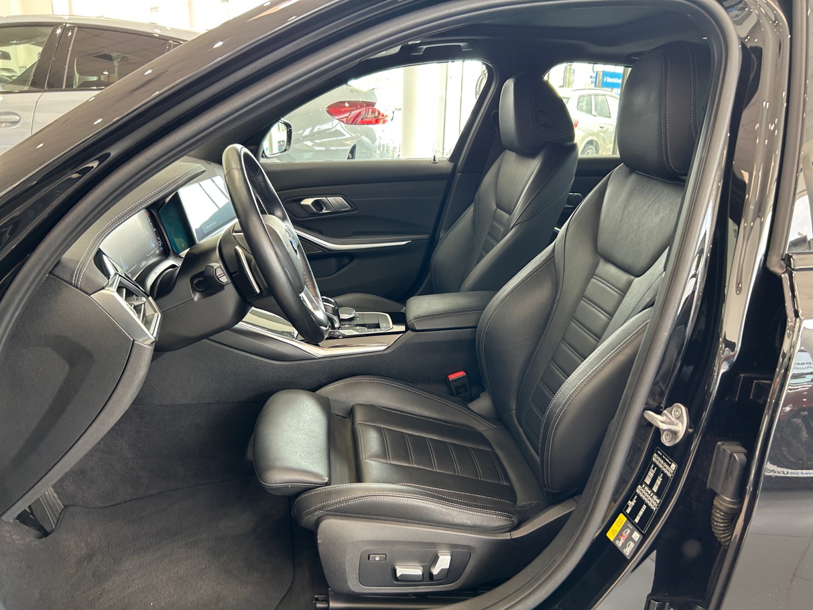 330E XDRIVE