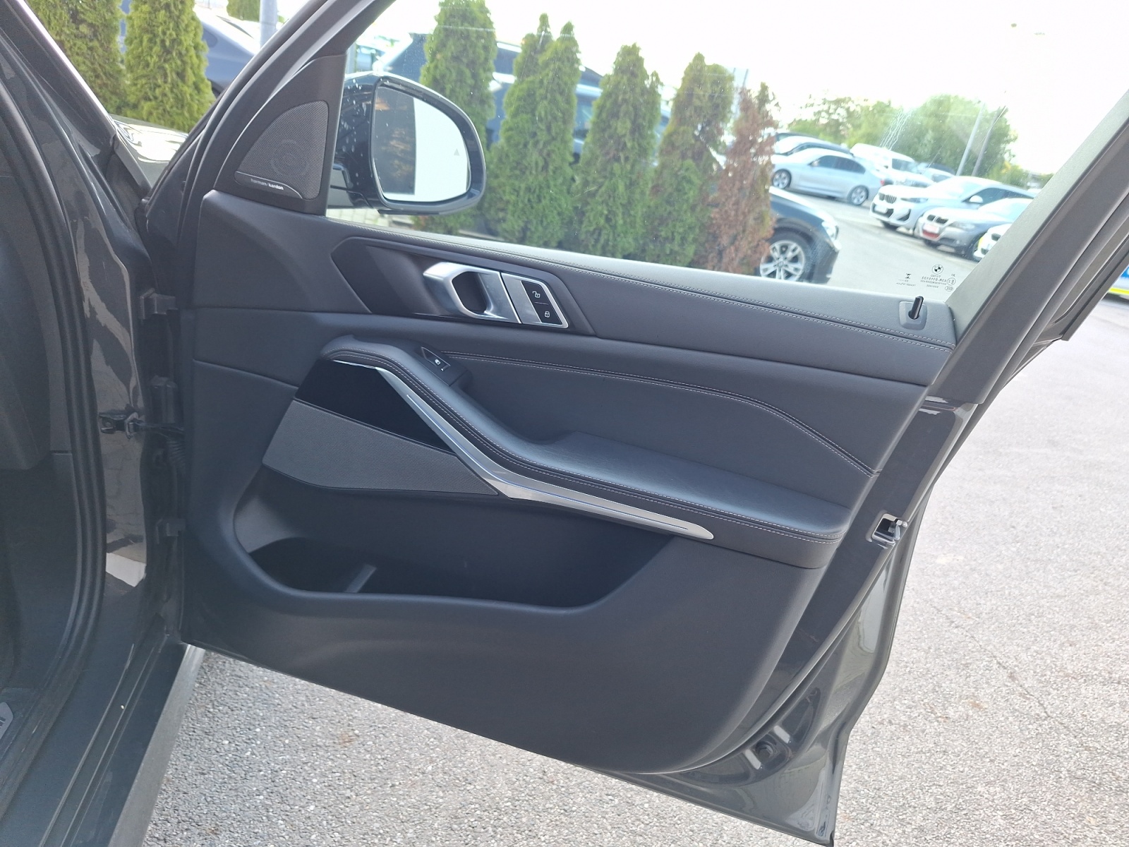 BMW X5 2023 — imagine 16