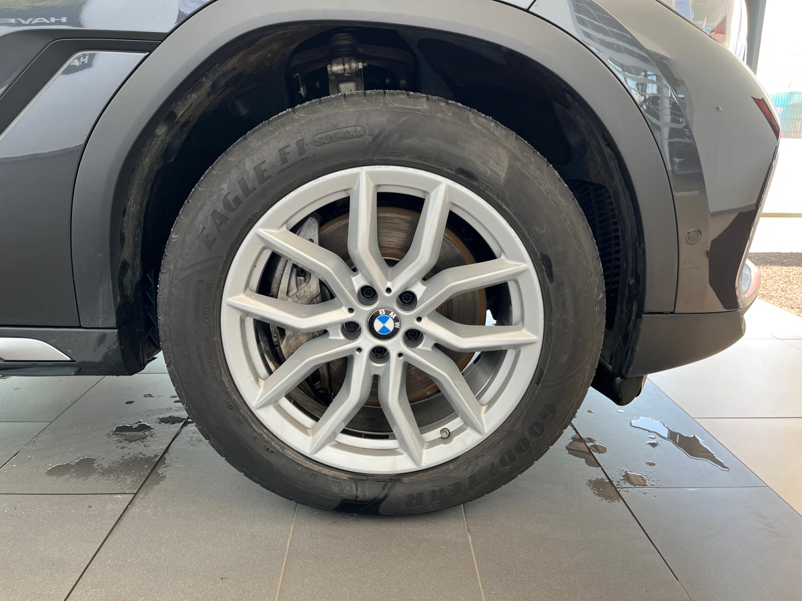 BMW X6 2022 — imagine 38