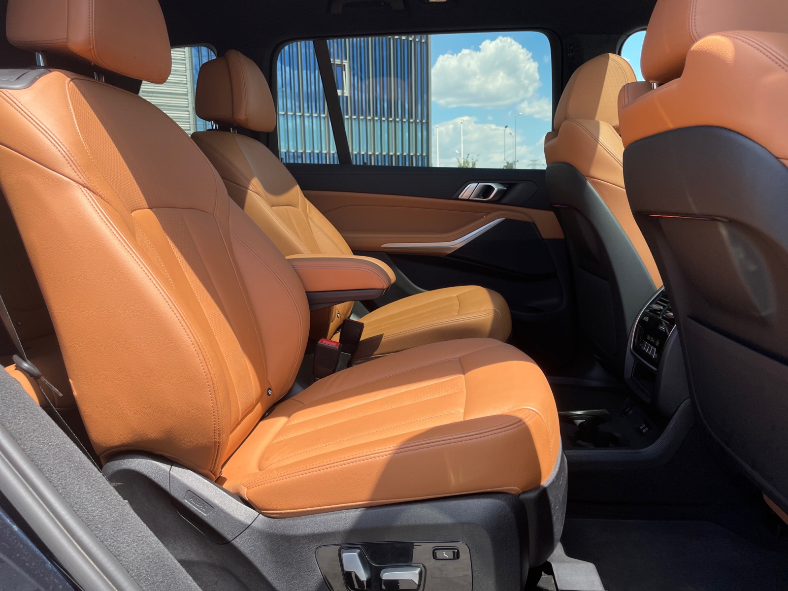 BMW X7 2022 — imagine 14