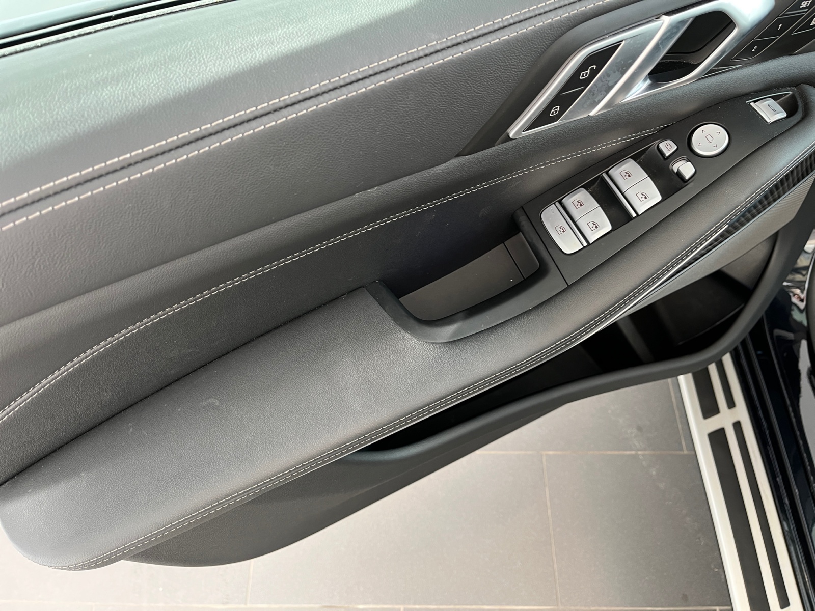 BMW X7 2025 — imagine 7