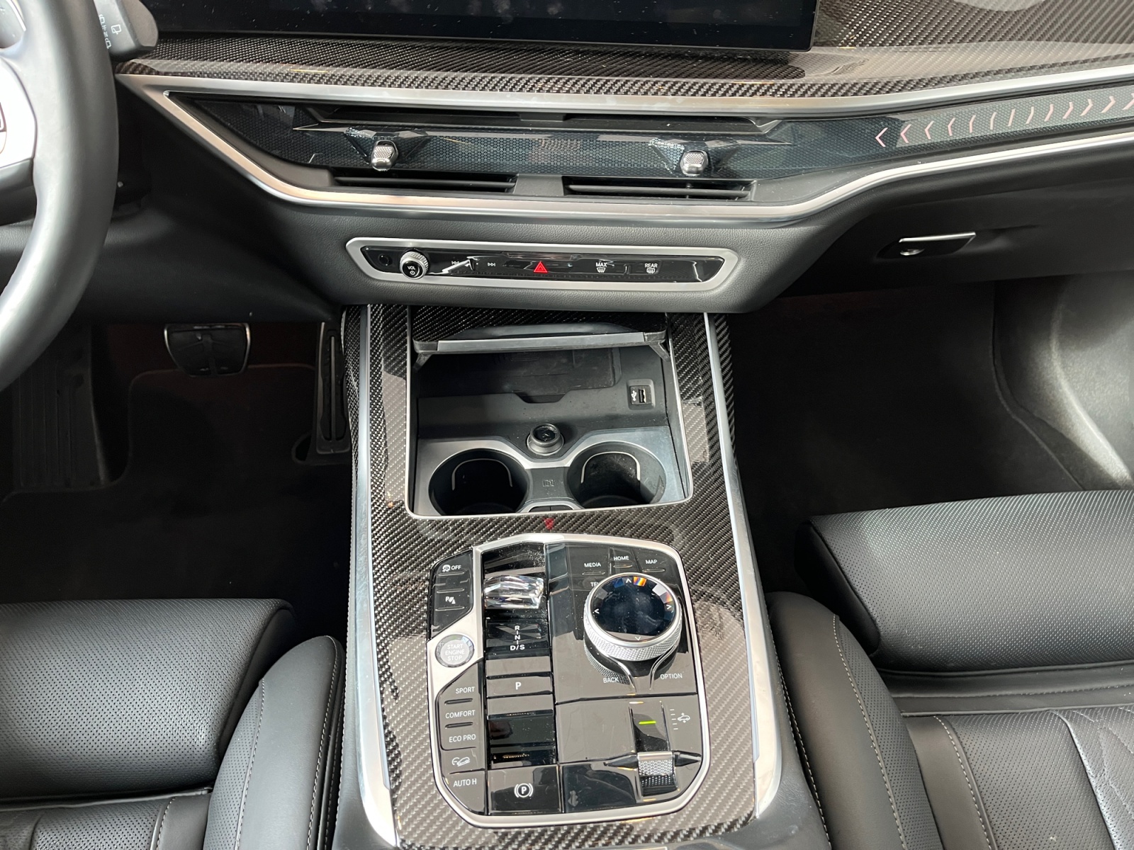 BMW X7 2025 — imagine 11