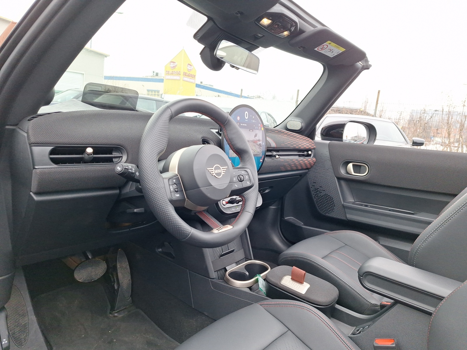 MINI Cooper 2024 — imagine 4
